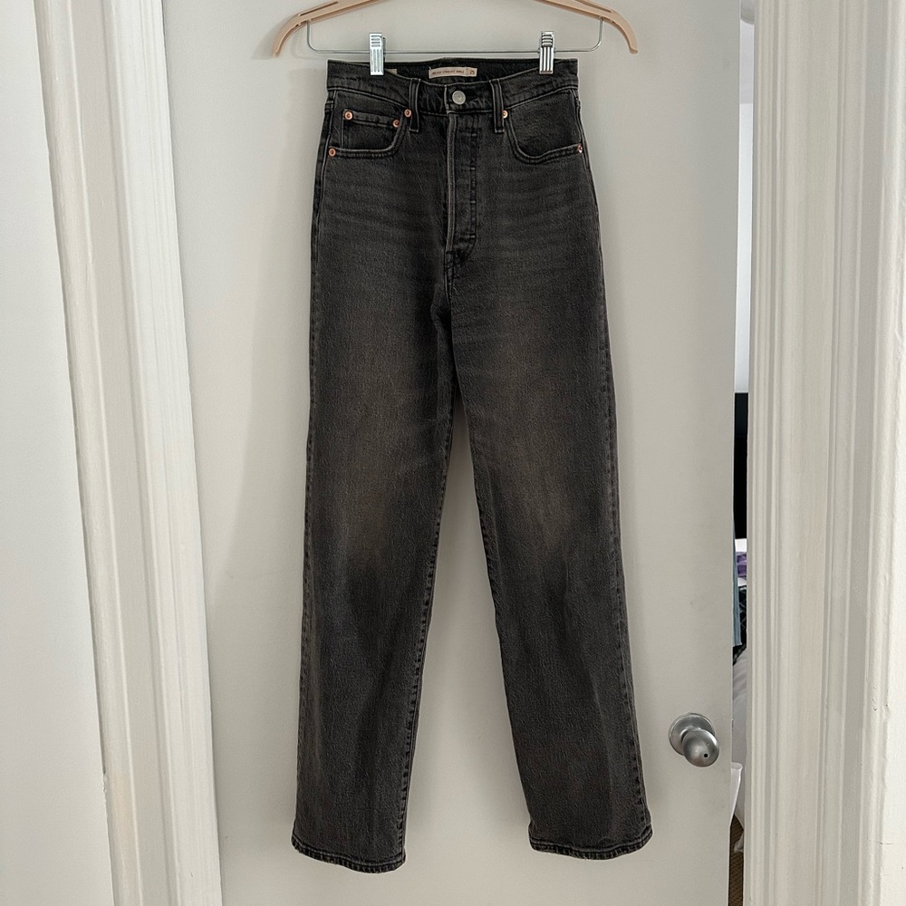 Levi’s Ribcage Straight Ankle Black Wash Jeans